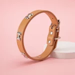 Collar para mascota con diseño hueso marrón